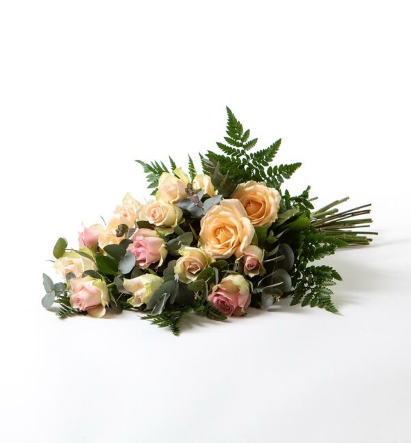 102 Bårebukett Fersken Rosa Liten